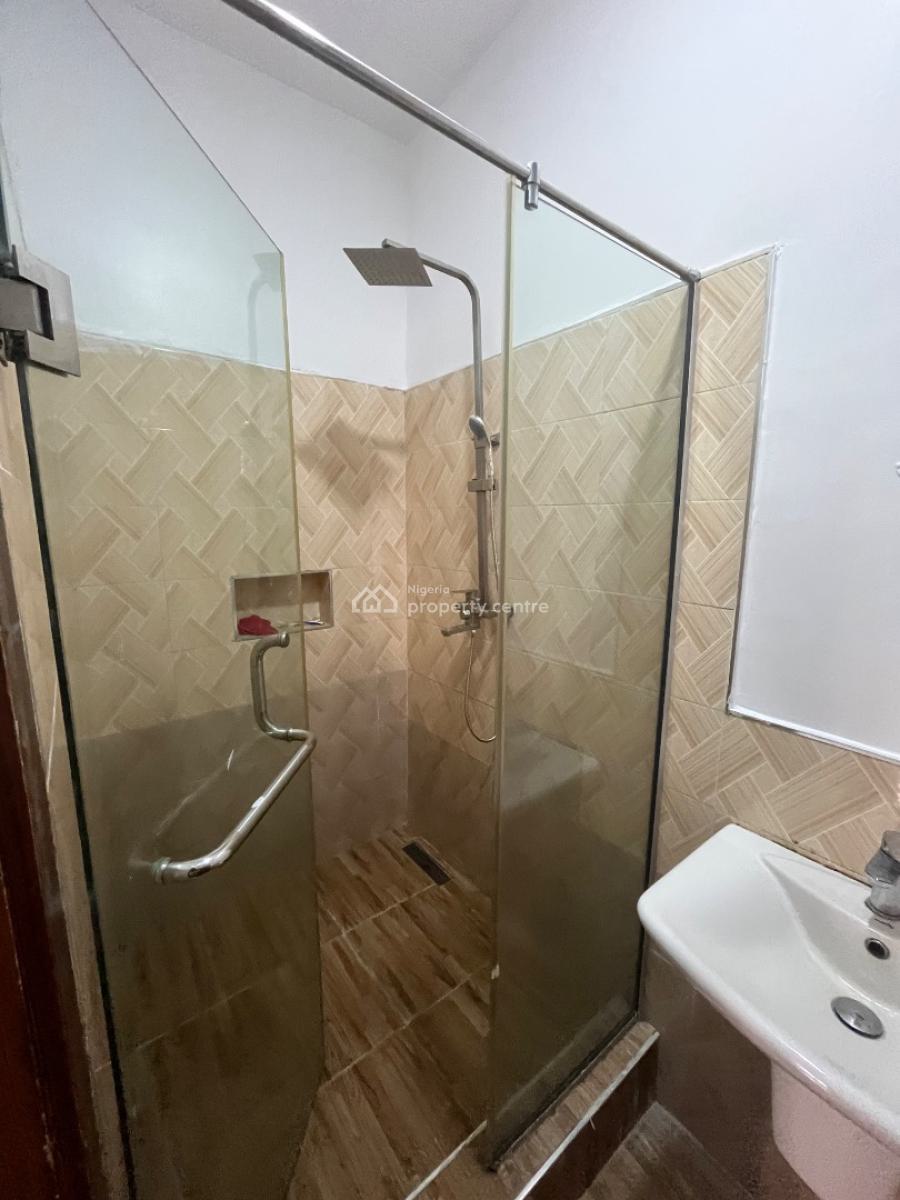 Luxury Excellent Spacious 3 Bedroom Flat with 24 Hours Light, Abraham Adesanya, Ajah, Lagos, Flat / Apartment for Rent