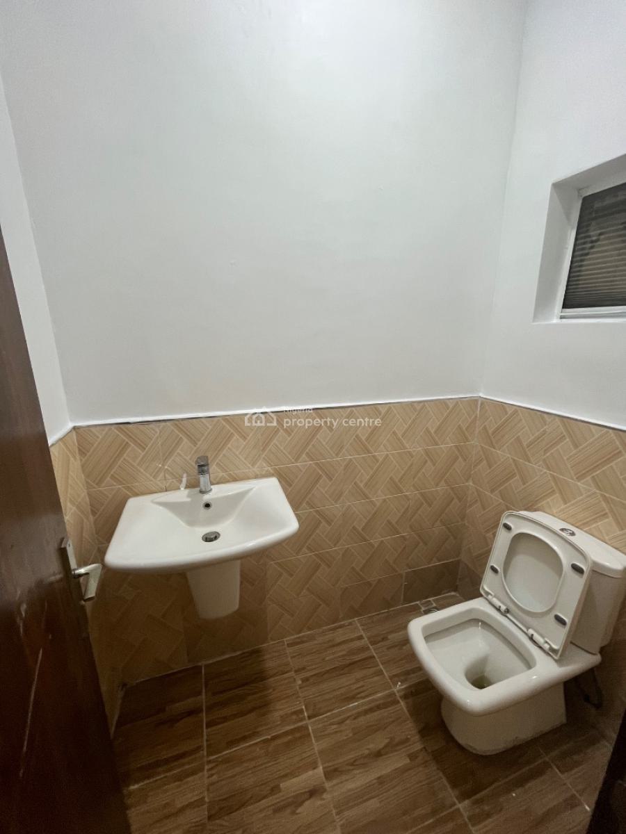Luxury Excellent Spacious 3 Bedroom Flat with 24 Hours Light, Abraham Adesanya, Ajah, Lagos, Flat / Apartment for Rent
