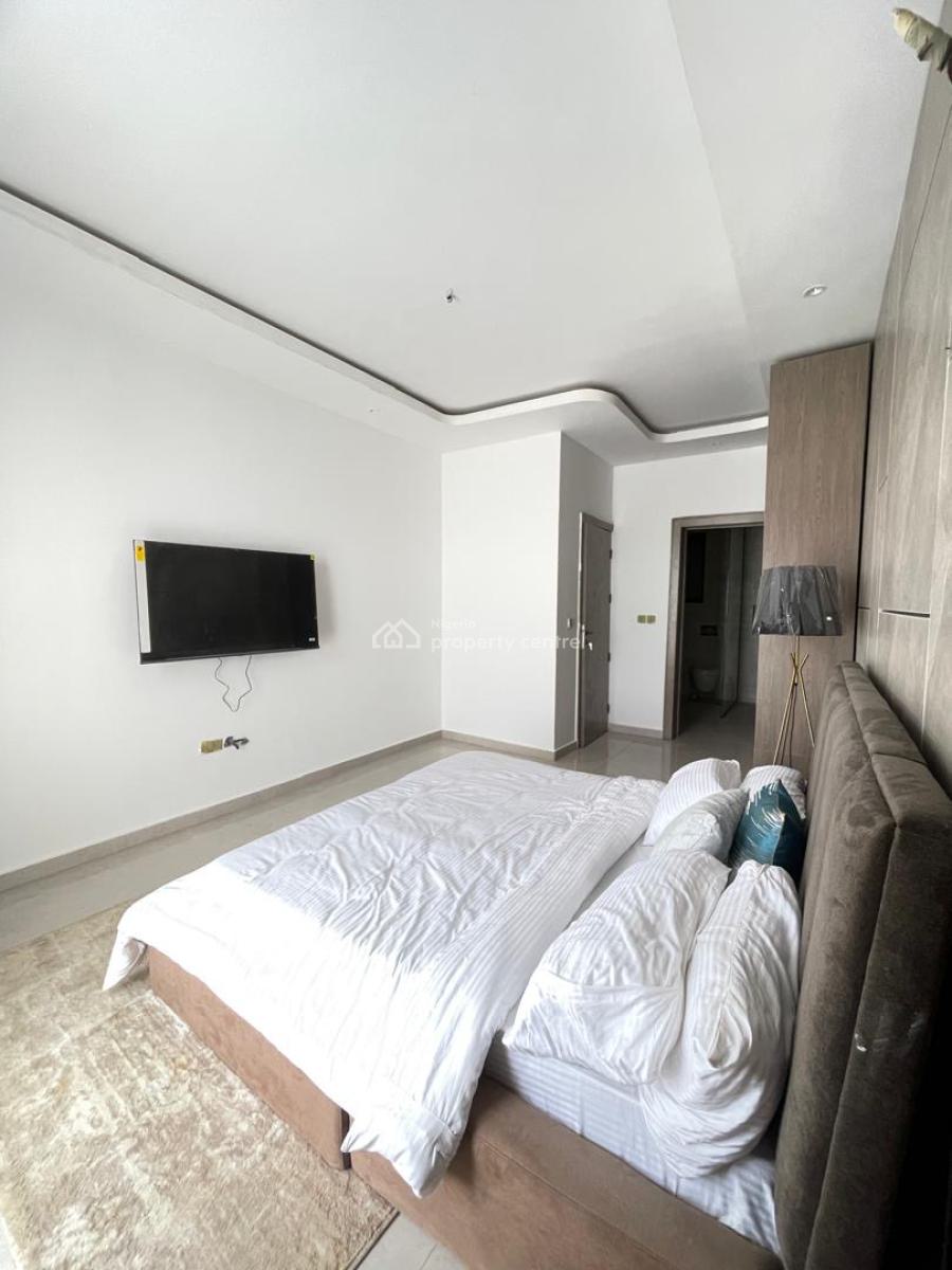 Beautifully Built 2 Bedroom Luxury Apartment with Pool and Elevator, Lekki Phase 1, Lekki, Lagos, Flat / Apartment for Sale