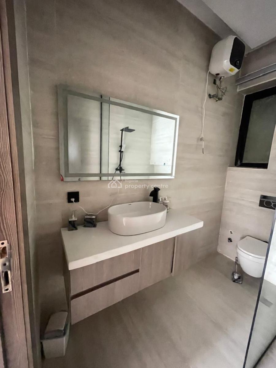 Beautifully Built 2 Bedroom Luxury Apartment with Pool and Elevator, Lekki Phase 1, Lekki, Lagos, Flat / Apartment for Sale