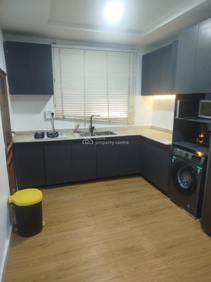 Furnished 3 Bedroom Apartment, Off Morovia, Wuse 2, Abuja, Flat / Apartment for Rent