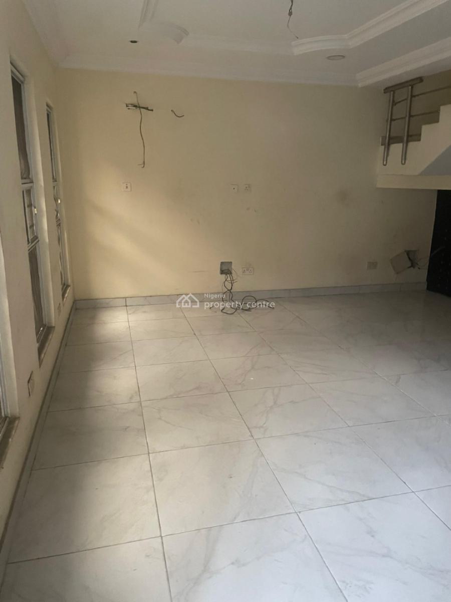 4 Bedroom Terrace Duplex with 1 Bq in a Serviced Estate, Famewo Street Off Freedom Way, Lekki Phase 1, Lekki, Lagos, Terraced Duplex for Rent