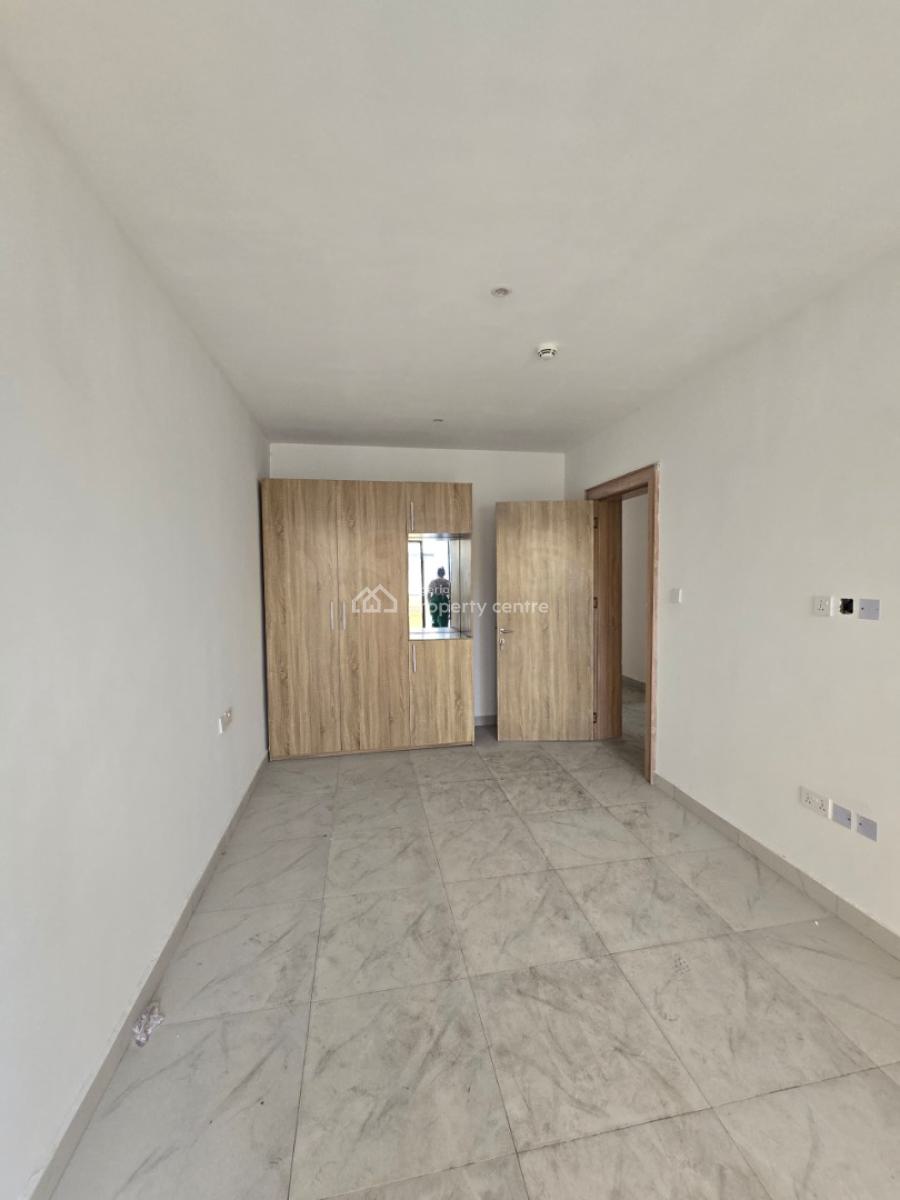 Well Finished Serviced 3 Bedroom Flat with a Room Bq, Ikate Elegushi, Lekki, Lagos, Flat / Apartment for Sale