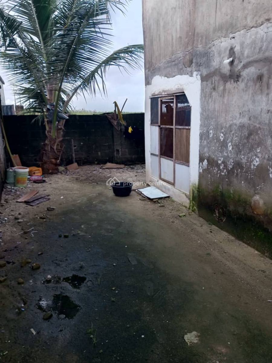 Spacious Half Plot of Land with Building, Folarin Bustop, Ajah, Lagos, Residential Land for Sale
