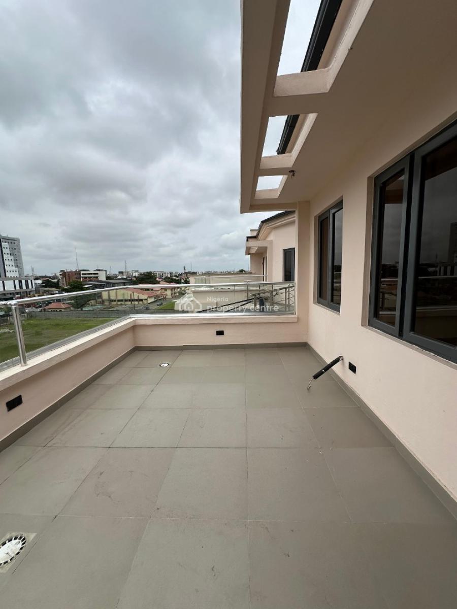 Spaciously Built 2bedroom Apartment with Elevator, Lekki Phase 1, Lekki, Lagos, Flat / Apartment for Rent