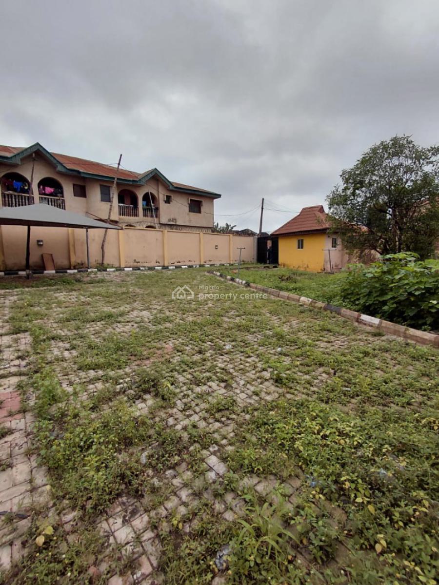 Modern 2 Bedroom Apartment on About 700sqm with Free Space, Baptist Grammar School Nihort Junction Ile Tuntun, Jericho, Ibadan, Oyo, Detached Bungalow for Sale