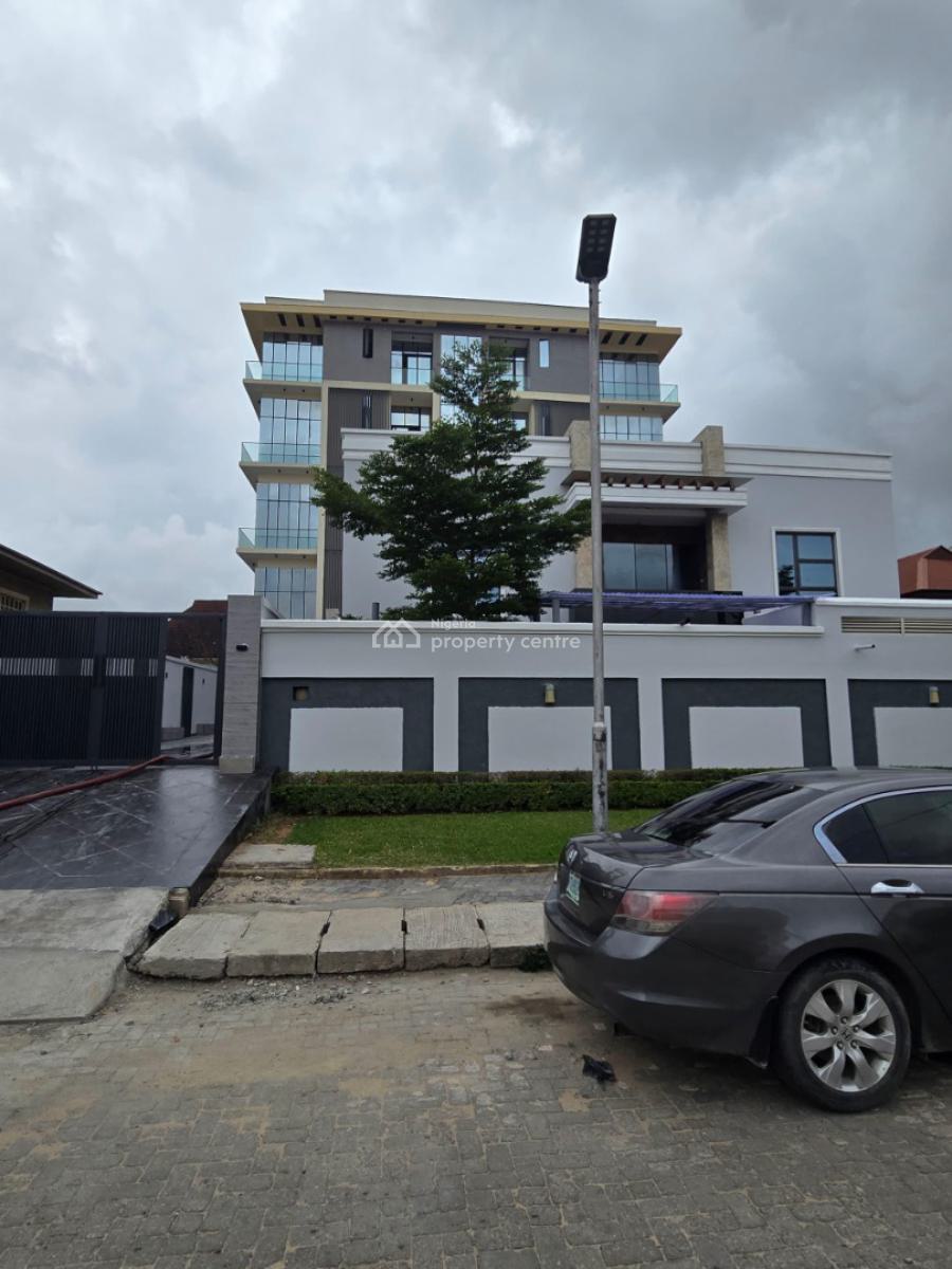 Exquisitely Finished 3 Bedroom Apartments  with Gym, Swimming Pool, Lekki Phase 1, Lekki, Lagos, Flat / Apartment for Sale