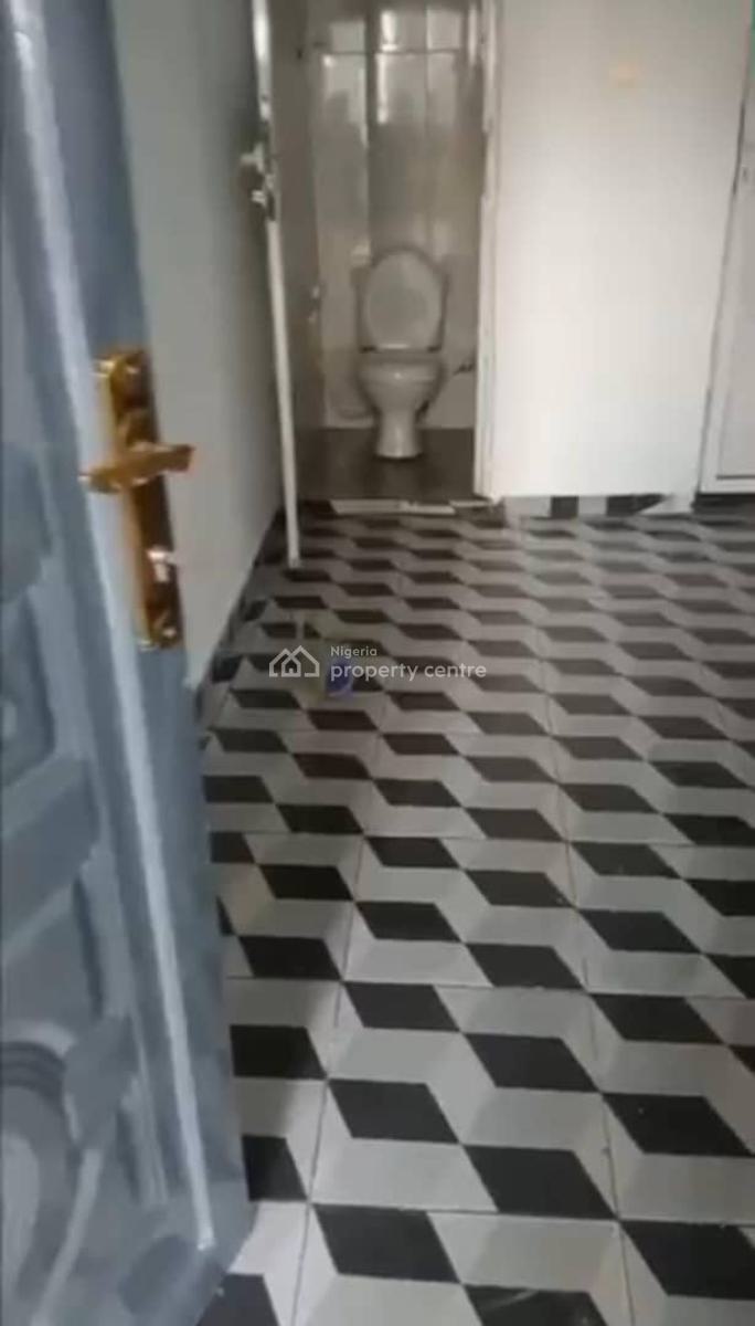 Clean Room Self Cons, Alagutan, Ilaje, Ajah, Lagos, Self Contain (single Rooms) for Rent