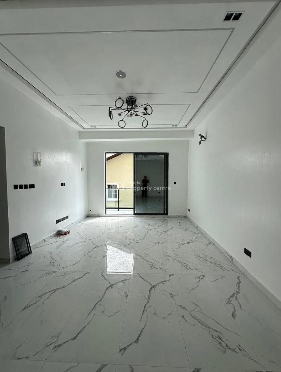 3 Bedroom Apartment, Lekki Phase 1, Lekki, Lagos, Flat / Apartment for Rent