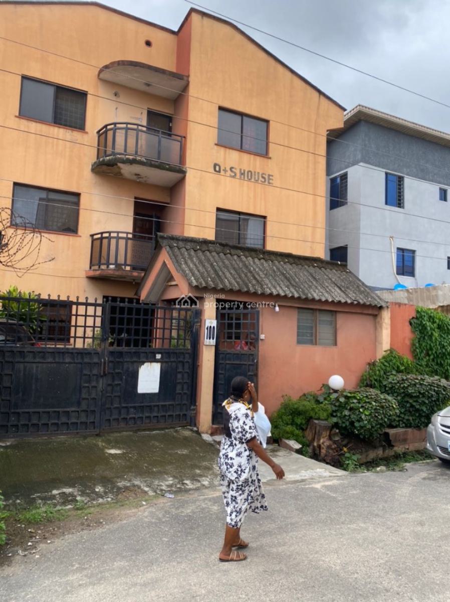 Well Maintained House on a Full Plot, Ogunlana, Surulere, Lagos, Block of Flats for Sale