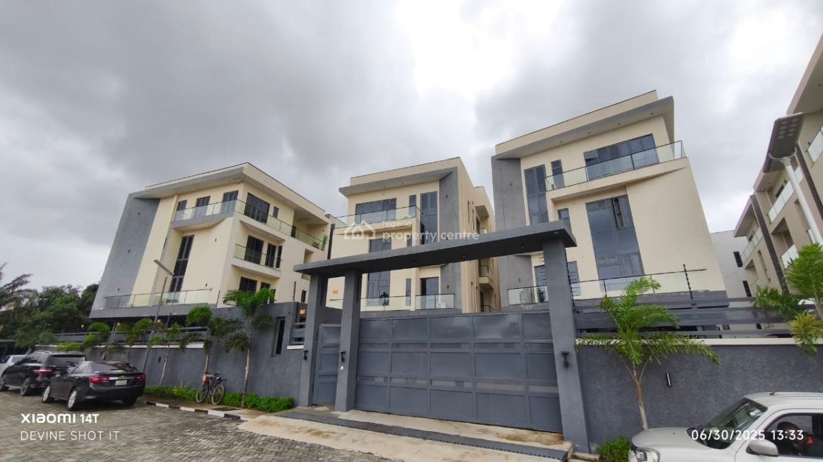 Luxury 2 Bedroom Penthouse with Bq in Secured Estate, Off Admiralty Road, Lekki Phase 1, Lekki, Lagos, Flat / Apartment for Sale