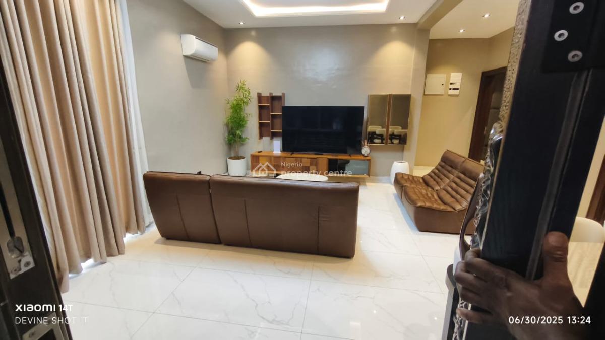 Luxury 2 Bedroom Penthouse with Bq in Secured Estate, Off Admiralty Road, Lekki Phase 1, Lekki, Lagos, Flat / Apartment for Sale