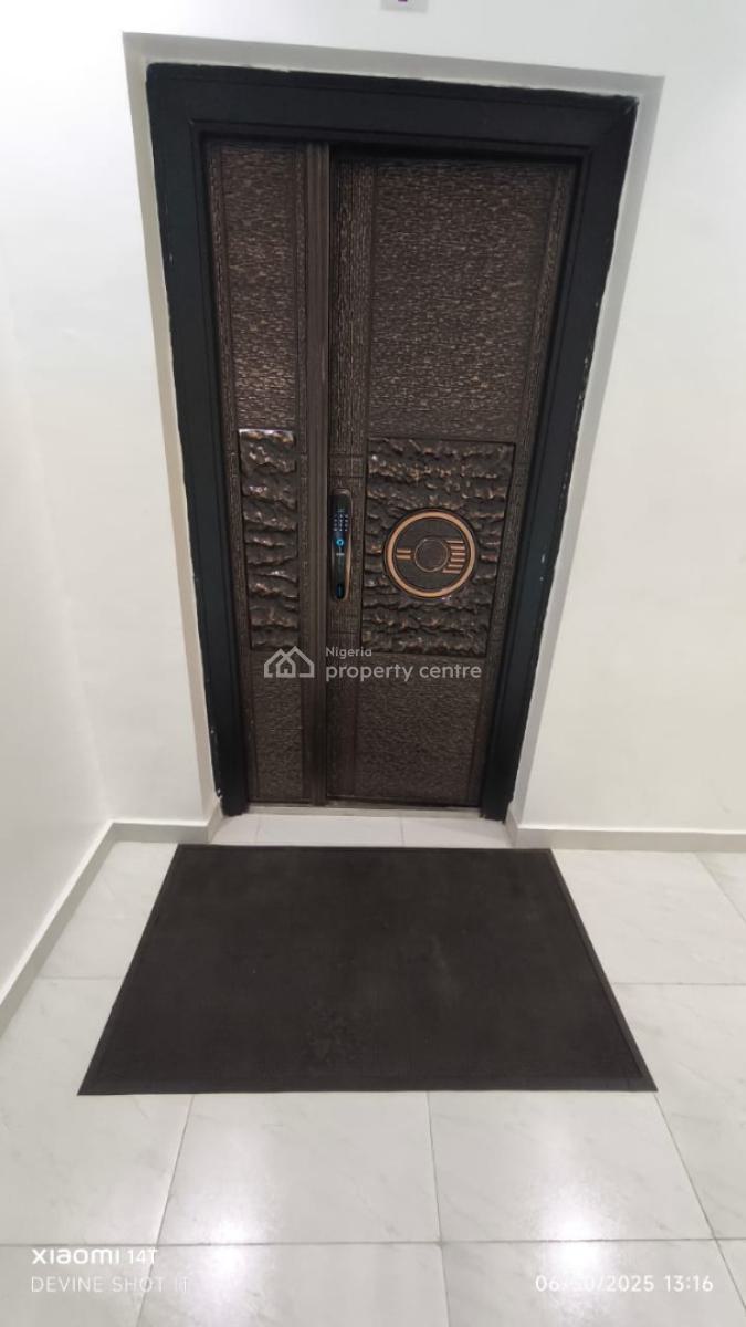 Luxury 2 Bedroom Penthouse with Bq in Secured Estate, Off Admiralty Road, Lekki Phase 1, Lekki, Lagos, Flat / Apartment for Sale