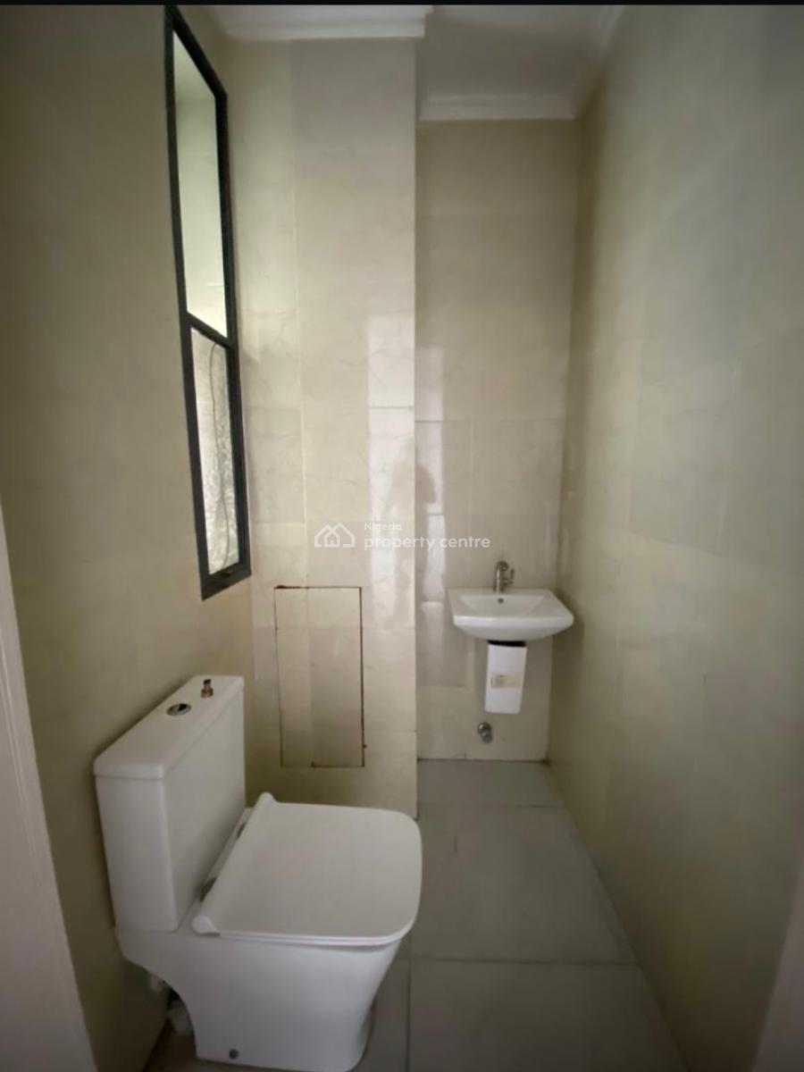 Discounted 2 Bedroom Apartment, Off Freedom Way, Lekki, Lagos, Flat / Apartment for Sale