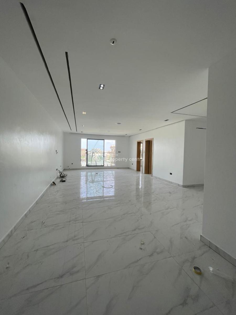 Income Generating 2 Bedroom Apartment with a Gym, Elevator, Pool, Bq, Lekki Phase 1, Lekki, Lagos, Block of Flats for Sale