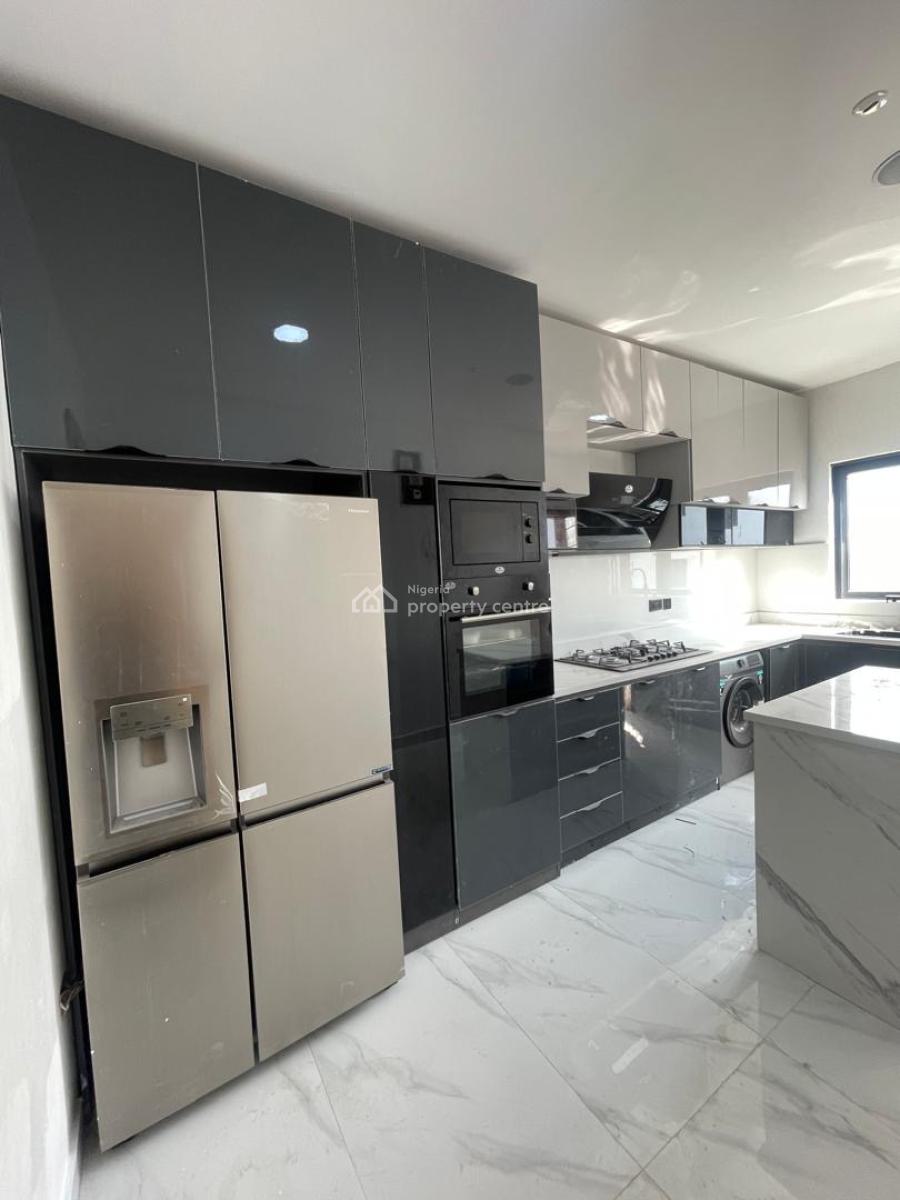 Income Generating 2 Bedroom Apartment with a Gym, Elevator, Pool, Bq, Lekki Phase 1, Lekki, Lagos, Block of Flats for Sale