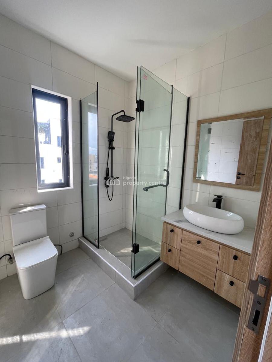 Income Generating 2 Bedroom Apartment with a Gym, Elevator, Pool, Bq, Lekki Phase 1, Lekki, Lagos, Block of Flats for Sale