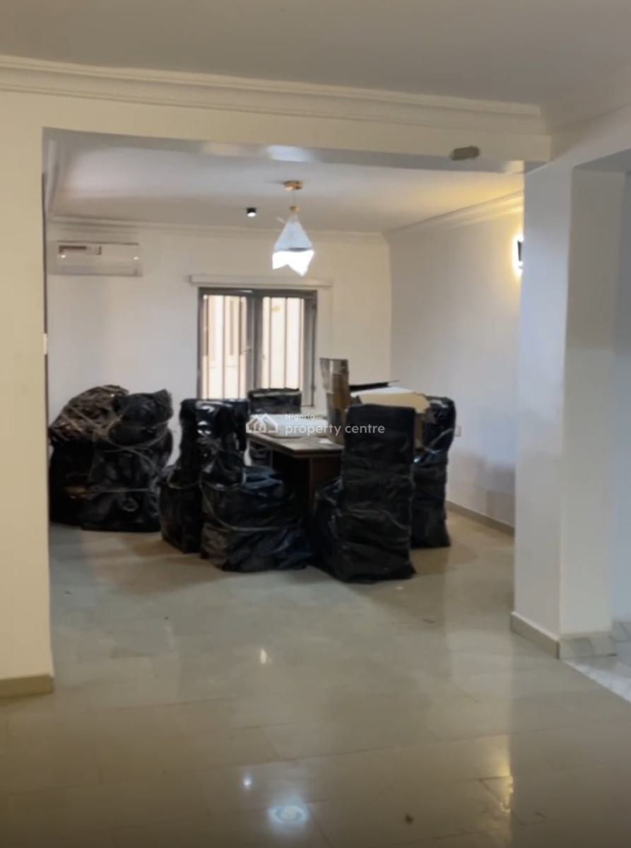 Luxury 3 Bedroom Flat, Fully Furnished, 1st Floor, Tarred Road, Area 2, Garki, Abuja, Flat / Apartment for Rent