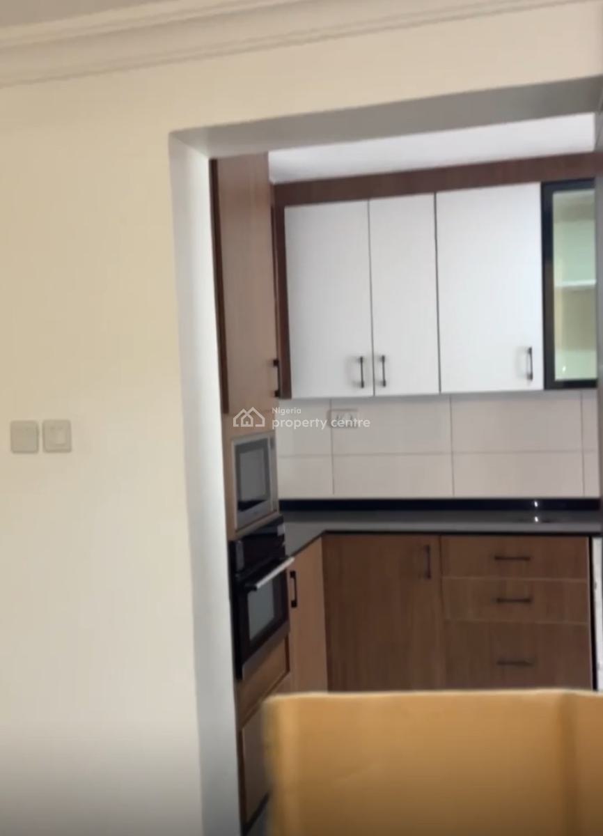 Luxury 3 Bedroom Flat, Fully Furnished, 1st Floor, Tarred Road, Area 2, Garki, Abuja, Flat / Apartment for Rent