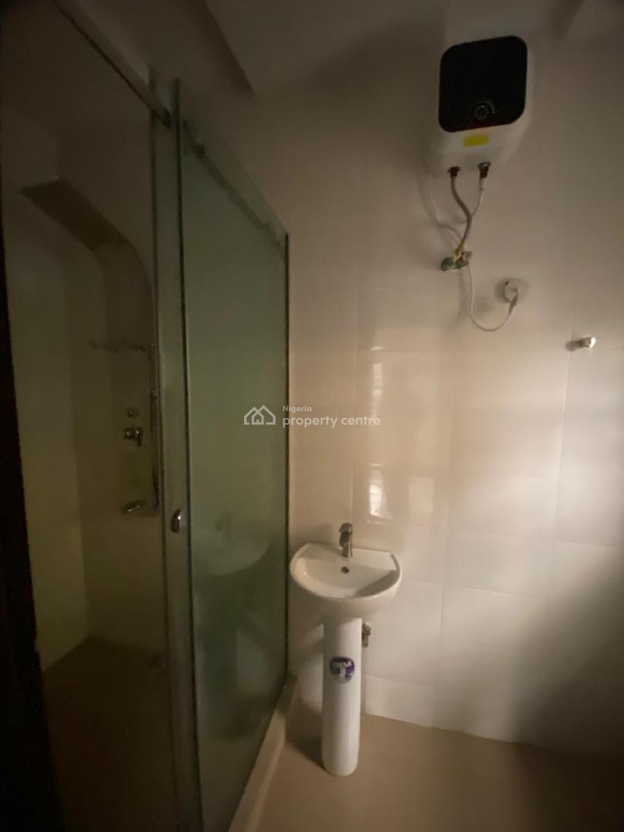 2 Bedroom Flat All Rooms Ensuite with Guest Toilet, Omole Phase 2, Ikeja, Lagos, Flat / Apartment for Rent