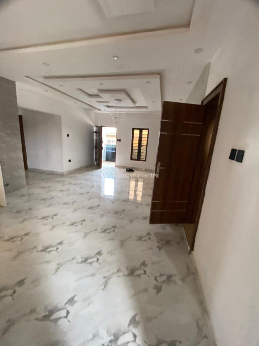 2 Bedroom Flat All Rooms Ensuite with Guest Toilet, Omole Phase 2, Ikeja, Lagos, Flat / Apartment for Rent