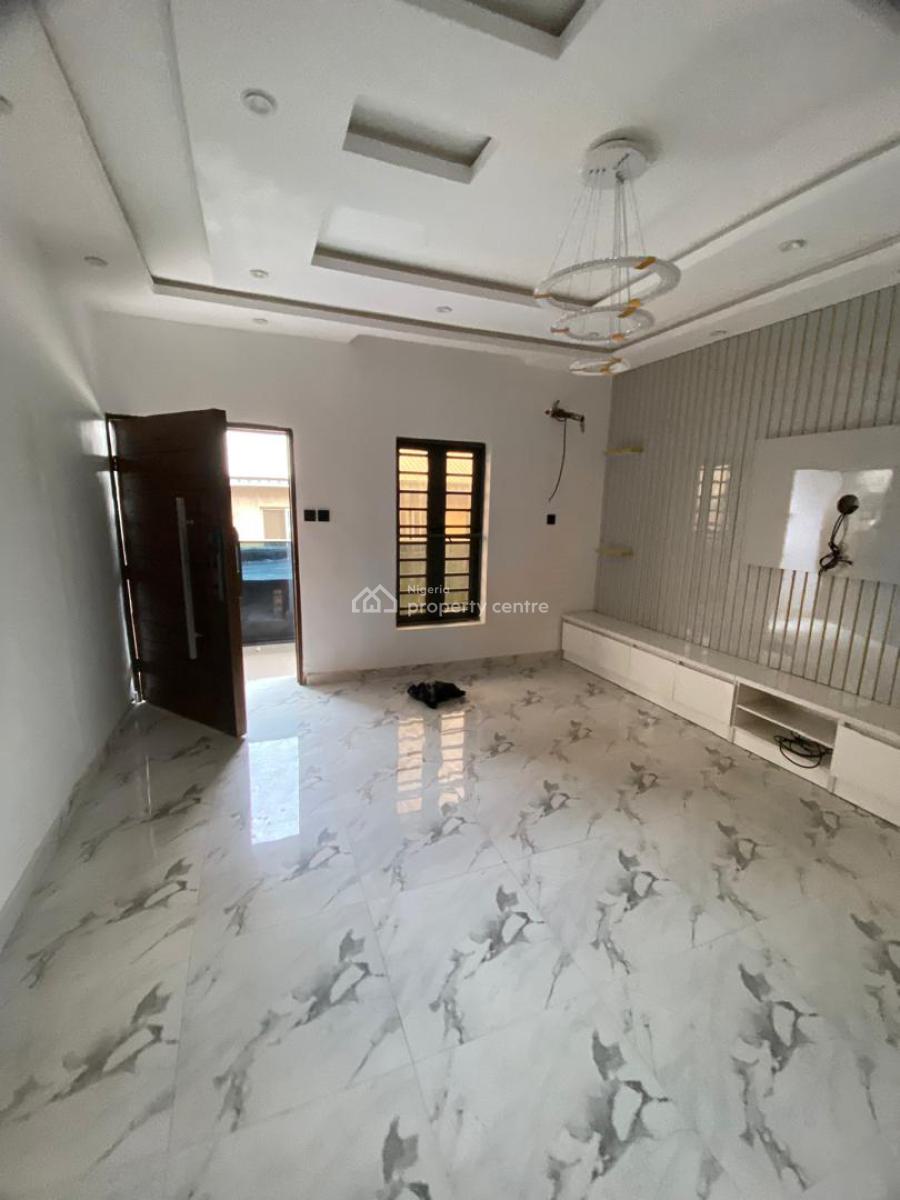 2 Bedroom Flat All Rooms Ensuite with Guest Toilet, Omole Phase 2, Ikeja, Lagos, Flat / Apartment for Rent