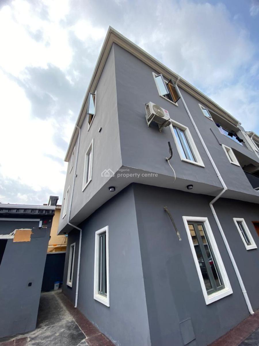 2 Bedroom Flat All Rooms Ensuite with Guest Toilet, Omole Phase 2, Ikeja, Lagos, Flat / Apartment for Rent