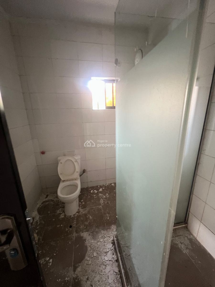 Clean Service 2 Bedroom Flat, 1st Floor,tarred Rd, Gen & Ac, Jabi, Abuja, Flat / Apartment for Rent