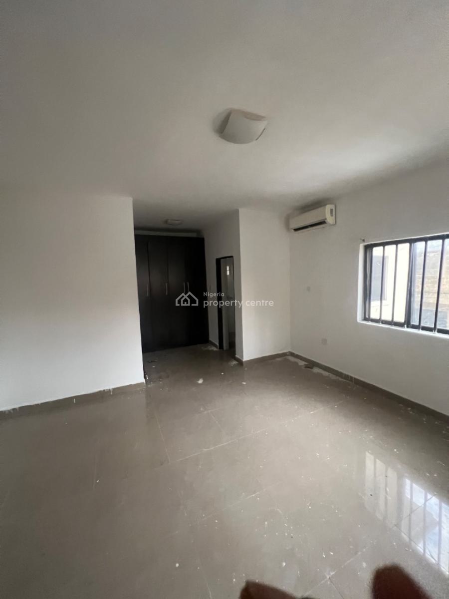 Clean Service 2 Bedroom Flat, 1st Floor,tarred Rd, Gen & Ac, Jabi, Abuja, Flat / Apartment for Rent