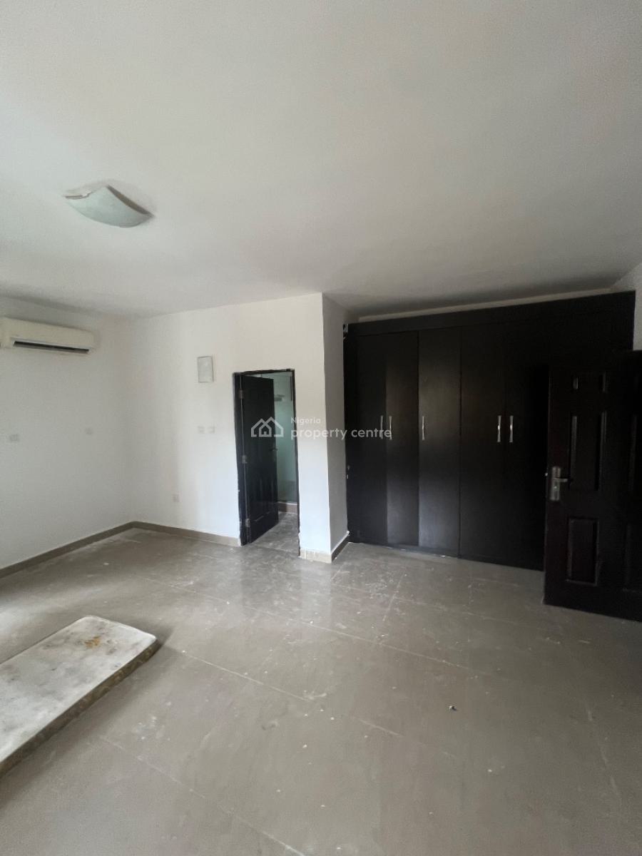 Clean Service 2 Bedroom Flat, 1st Floor,tarred Rd, Gen & Ac, Jabi, Abuja, Flat / Apartment for Rent