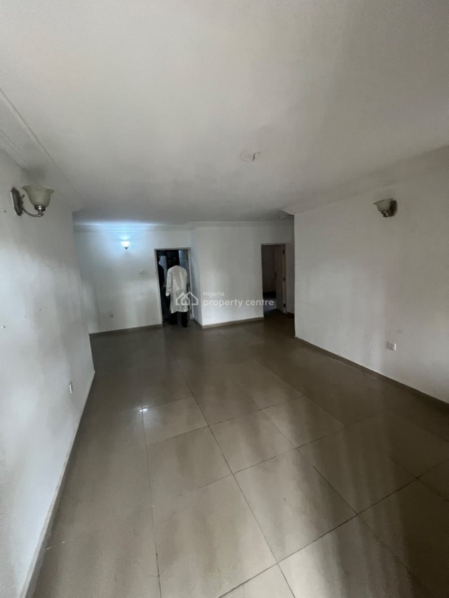 Clean Service 2 Bedroom Flat, 1st Floor,tarred Rd, Gen & Ac, Jabi, Abuja, Flat / Apartment for Rent