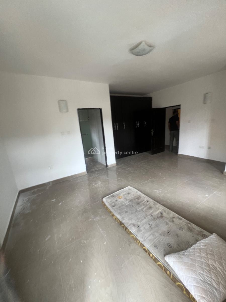 Clean Service 2 Bedroom Flat, 1st Floor,tarred Rd, Gen & Ac, Jabi, Abuja, Flat / Apartment for Rent