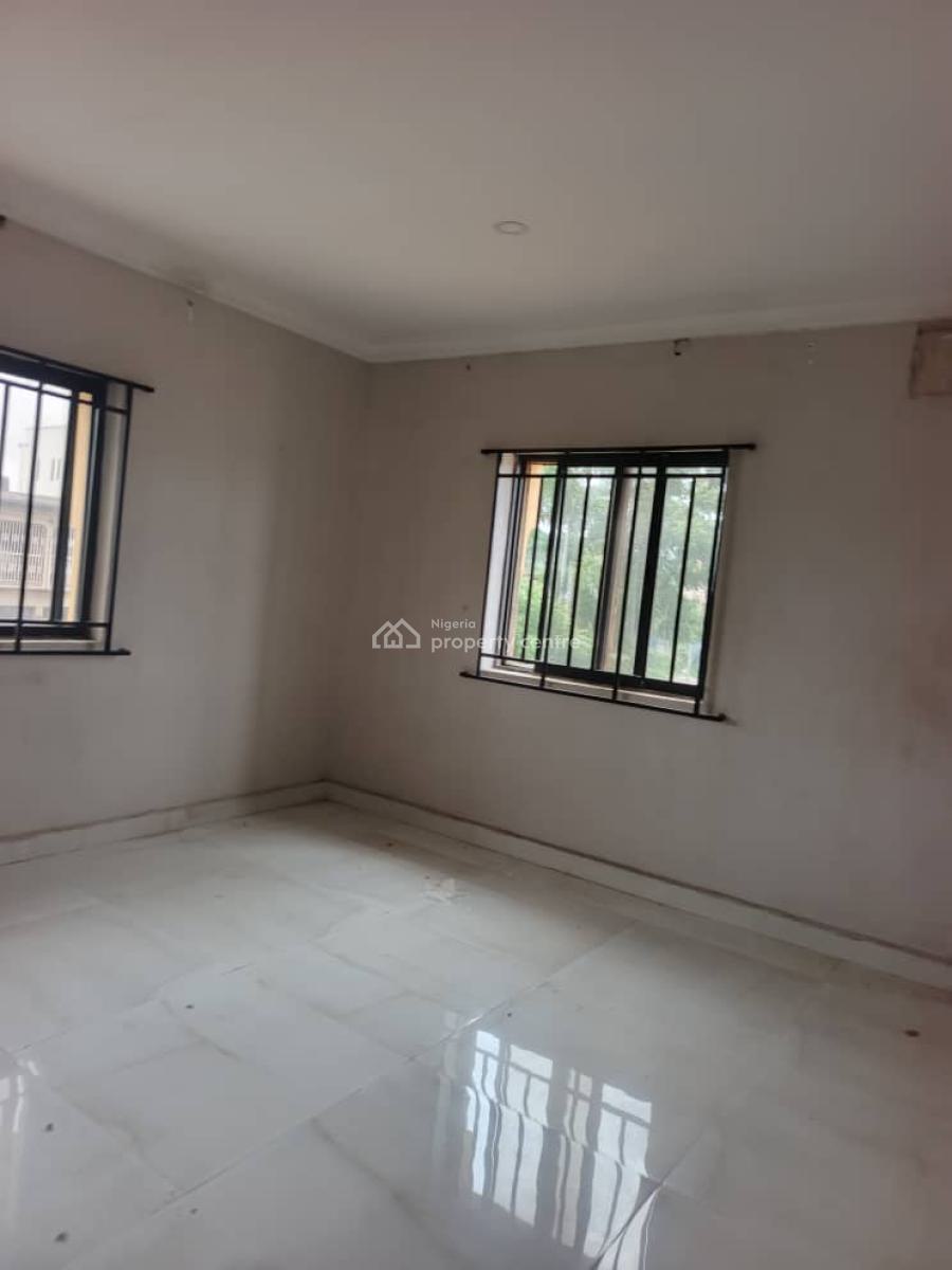 Lovely 3 Bedroom Flat, Omole Phase 1, Ikeja, Lagos, Flat / Apartment for Rent