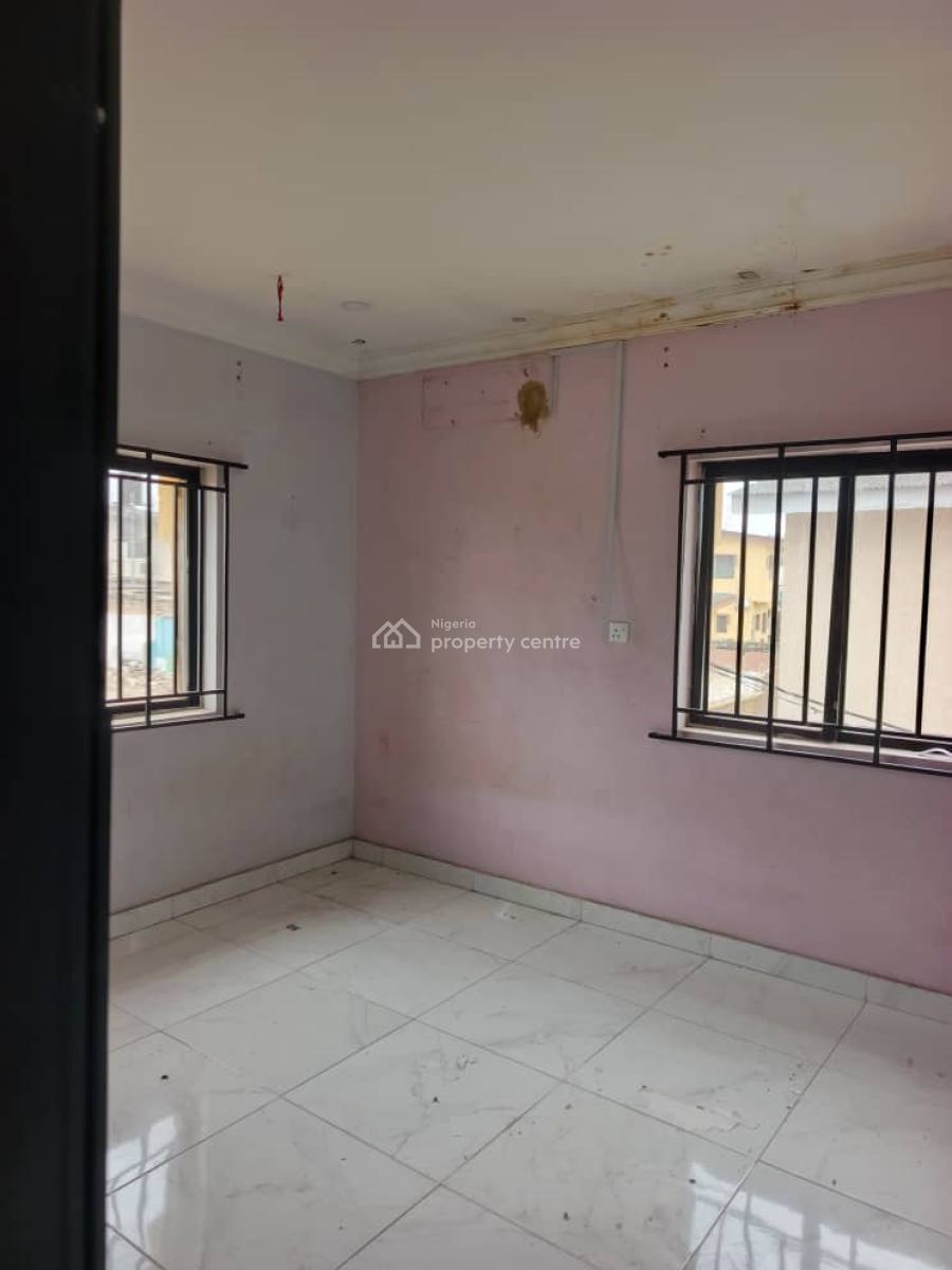 Lovely 3 Bedroom Flat, Omole Phase 1, Ikeja, Lagos, Flat / Apartment for Rent