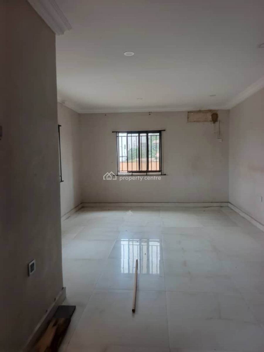 Lovely 3 Bedroom Flat, Omole Phase 1, Ikeja, Lagos, Flat / Apartment for Rent