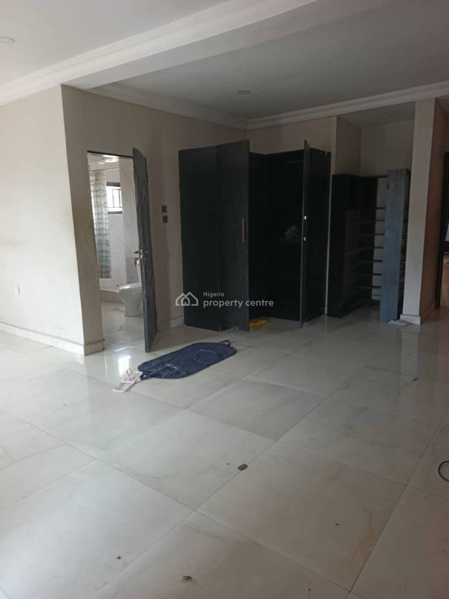 Lovely 3 Bedroom Flat, Omole Phase 1, Ikeja, Lagos, Flat / Apartment for Rent