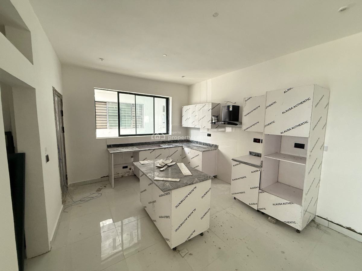Brand New Four Bedroom Terrace with a Bq, Lekki Phase 1, Lekki, Lagos, Terraced Duplex for Sale