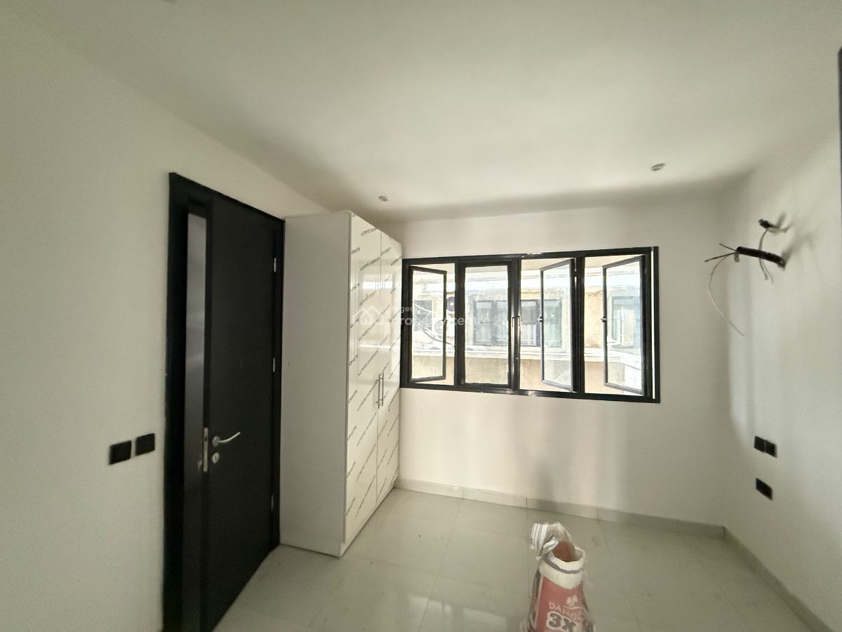 Brand New Four Bedroom Terrace with a Bq, Lekki Phase 1, Lekki, Lagos, Terraced Duplex for Sale