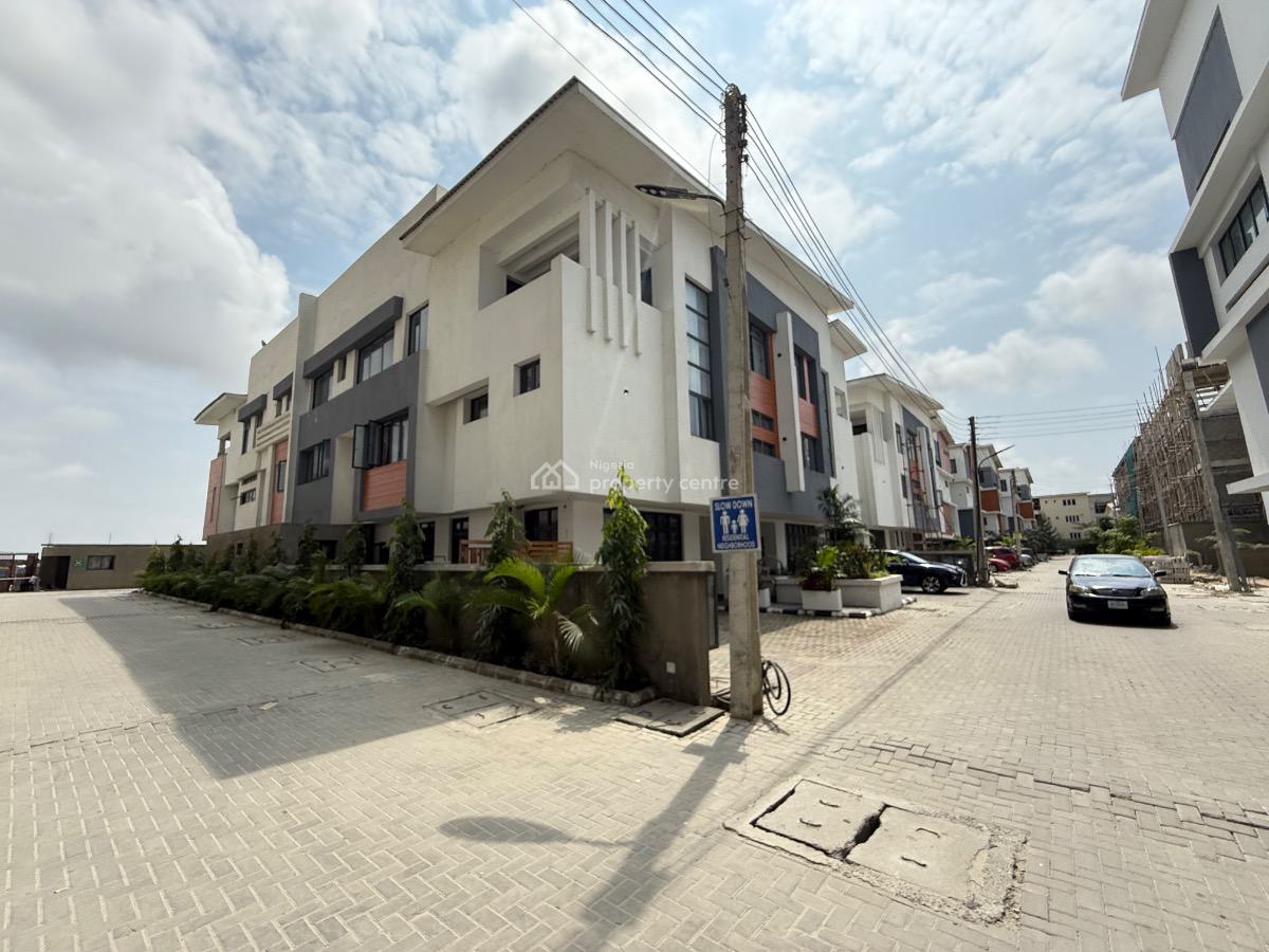 Brand New Four Bedroom Terrace with a Bq, Lekki Phase 1, Lekki, Lagos, Terraced Duplex for Sale