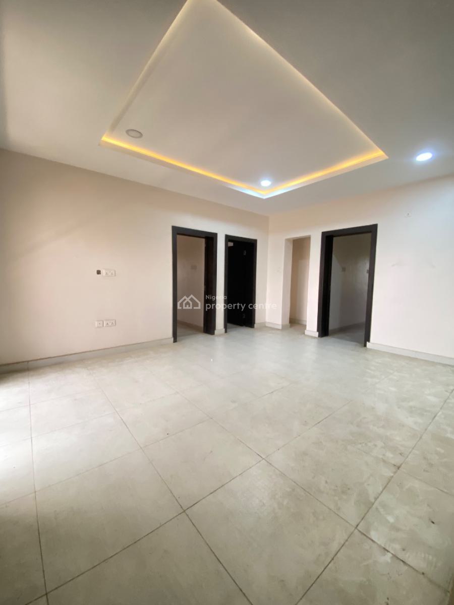 4 Bedrooms Terrace with Bq, Lekki Scheme 2, Off Abraham Adesanya, Ogombo Road, Lekki Phase 2, Lekki, Lagos, Terraced Duplex for Sale