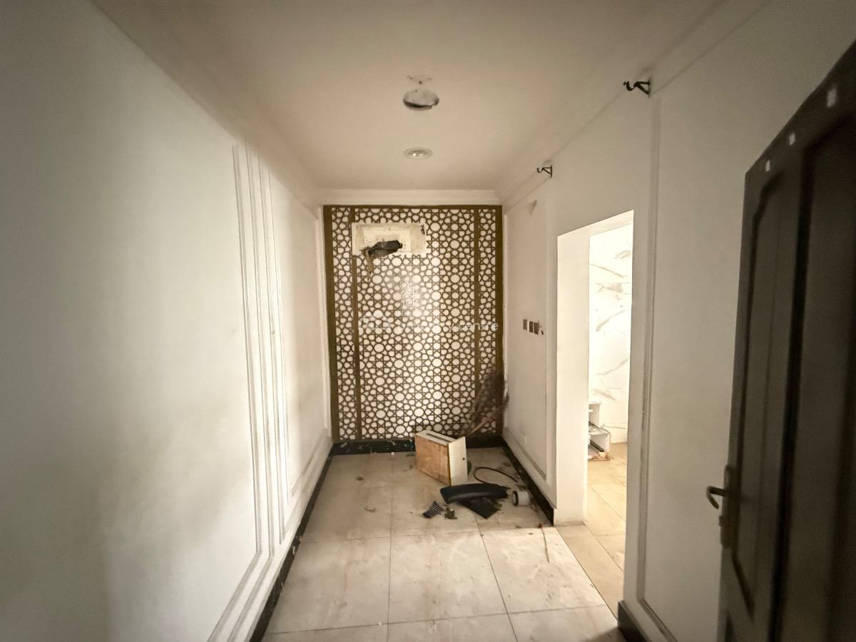 Premium Commercial Semi Detached Duplex on a Busy Road, Lekki Phase 1, Lekki, Lagos, House for Rent