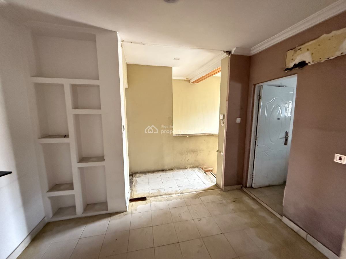 Premium Commercial Semi Detached Duplex on a Busy Road, Lekki Phase 1, Lekki, Lagos, House for Rent