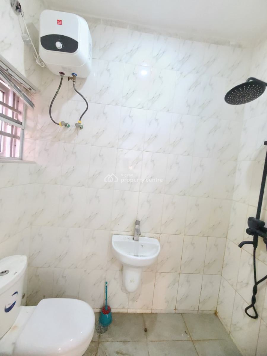 Standard and Spacious 2 Bedroom Flat, Westwood Estate, Ajah, Lagos, Flat / Apartment for Rent