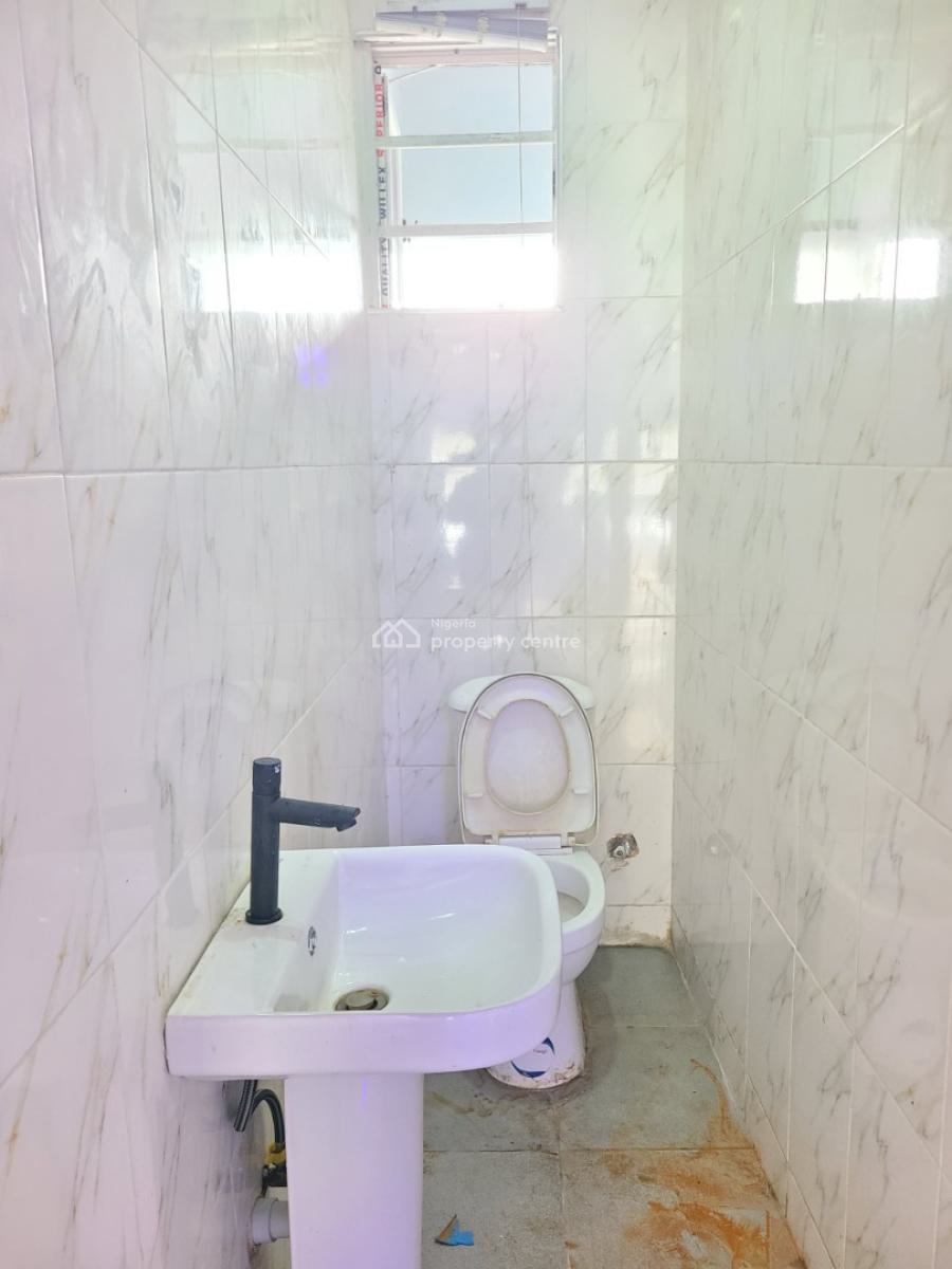 Standard and Spacious 2 Bedroom Flat, Westwood Estate, Ajah, Lagos, Flat / Apartment for Rent