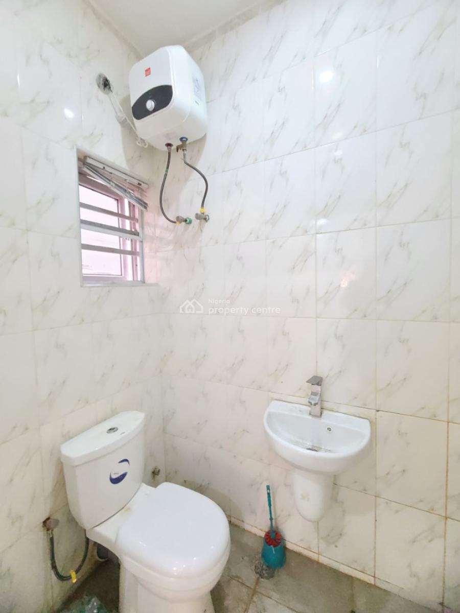 Standard and Spacious 2 Bedroom Flat, Westwood Estate, Ajah, Lagos, Flat / Apartment for Rent