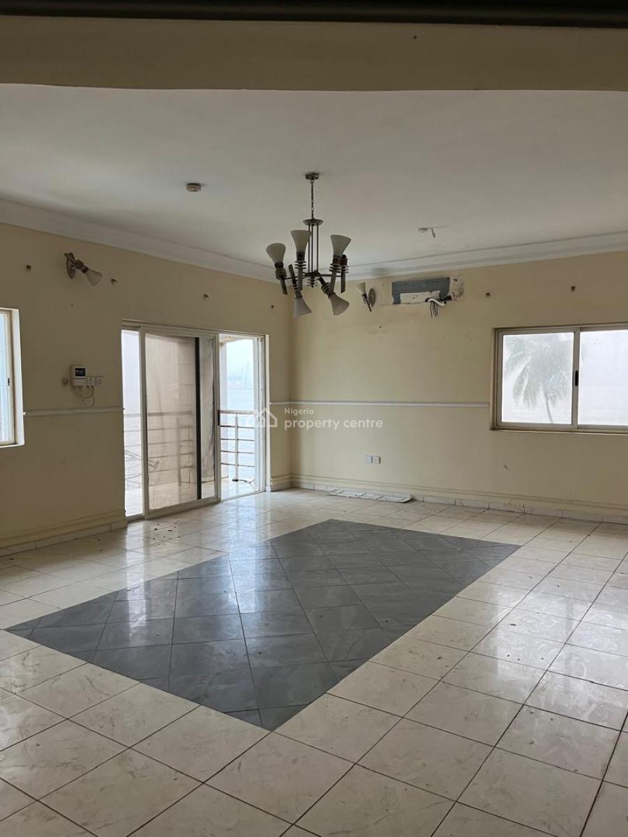 Spacious 3 Bedroom Apartment, Victoria Island (vi), Lagos, Flat / Apartment for Rent