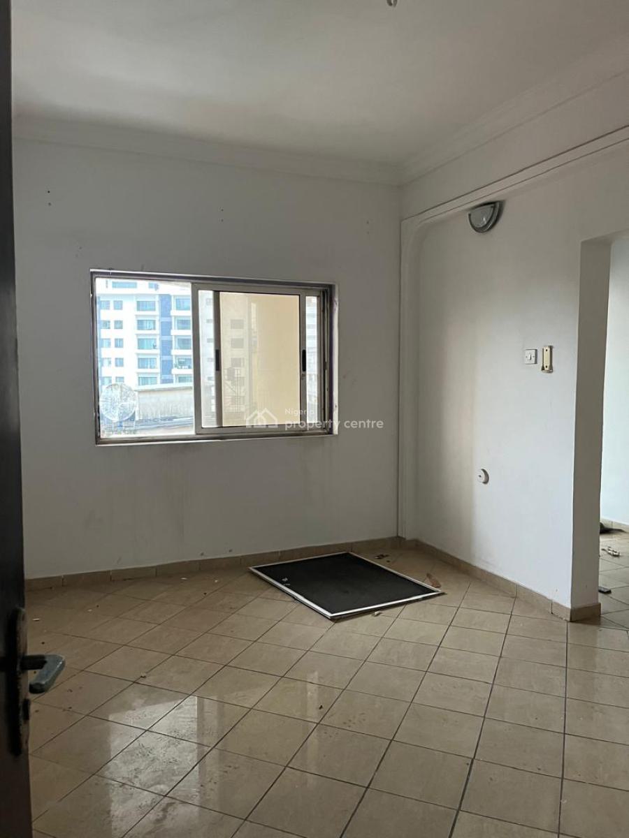 Spacious 3 Bedroom Apartment, Victoria Island (vi), Lagos, Flat / Apartment for Rent