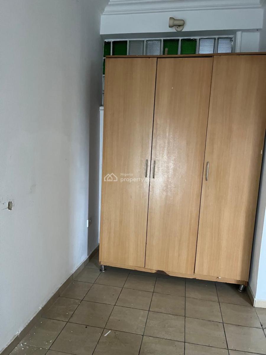 Spacious 3 Bedroom Apartment, Victoria Island (vi), Lagos, Flat / Apartment for Rent