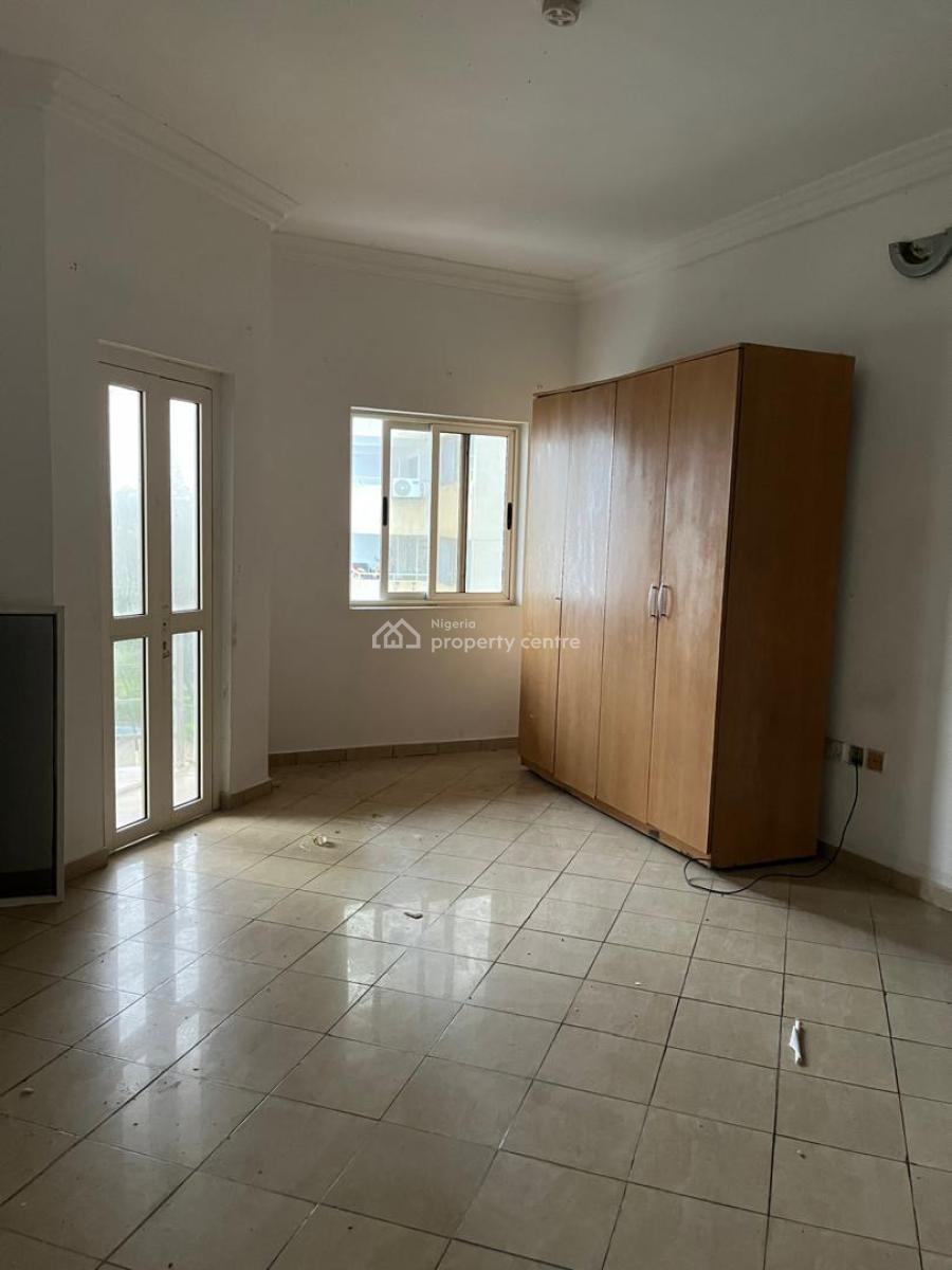 Spacious 3 Bedroom Apartment, Victoria Island (vi), Lagos, Flat / Apartment for Rent