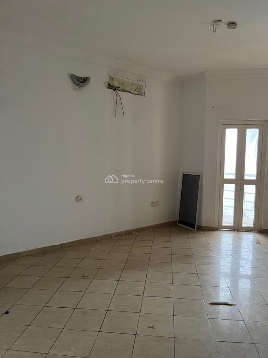 Spacious 3 Bedroom Apartment, Victoria Island (vi), Lagos, Flat / Apartment for Rent